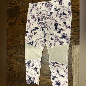 Varley tie-dye cropped leggings size small